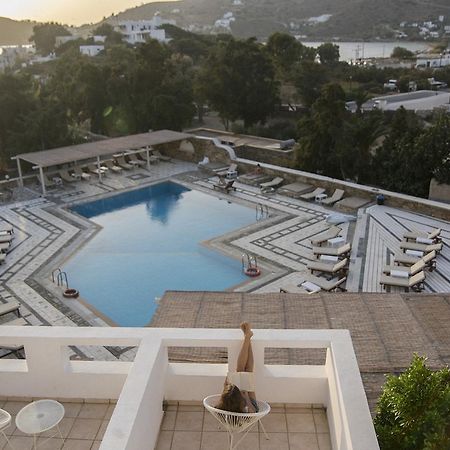 Armadoros Hotel / Ios Backpackers Exterior foto