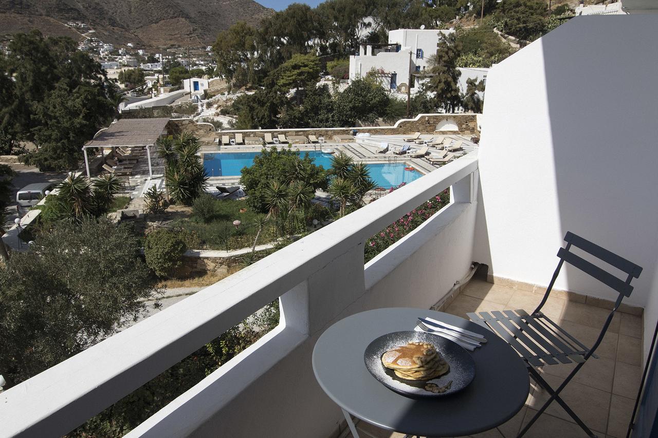 Armadoros Hotel / Ios Backpackers Exterior foto