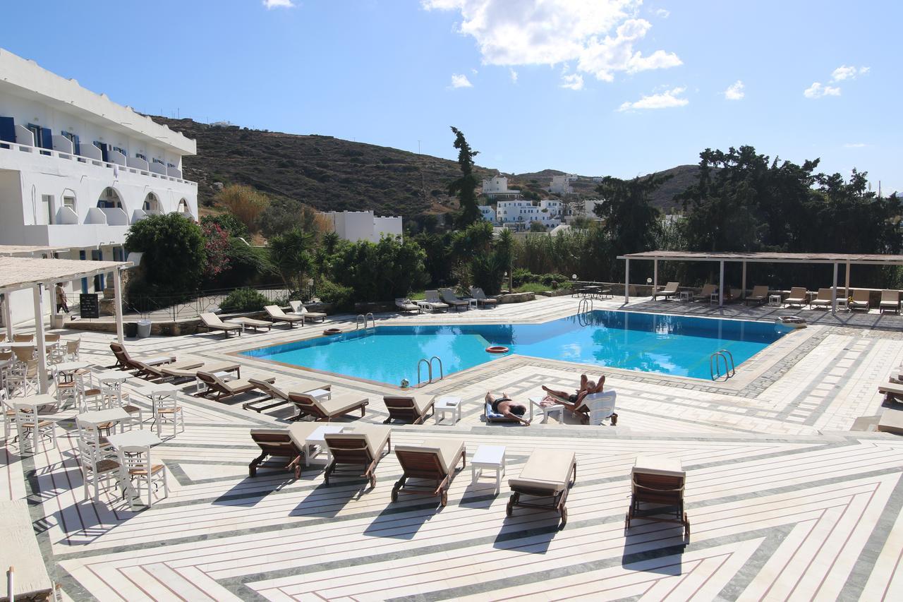 Armadoros Hotel / Ios Backpackers Exterior foto